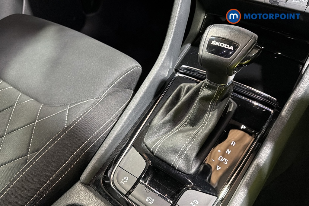 Skoda Karoq Sportline Automatic Petrol SUV - Stock Number (1689412) - 15th supplementary image