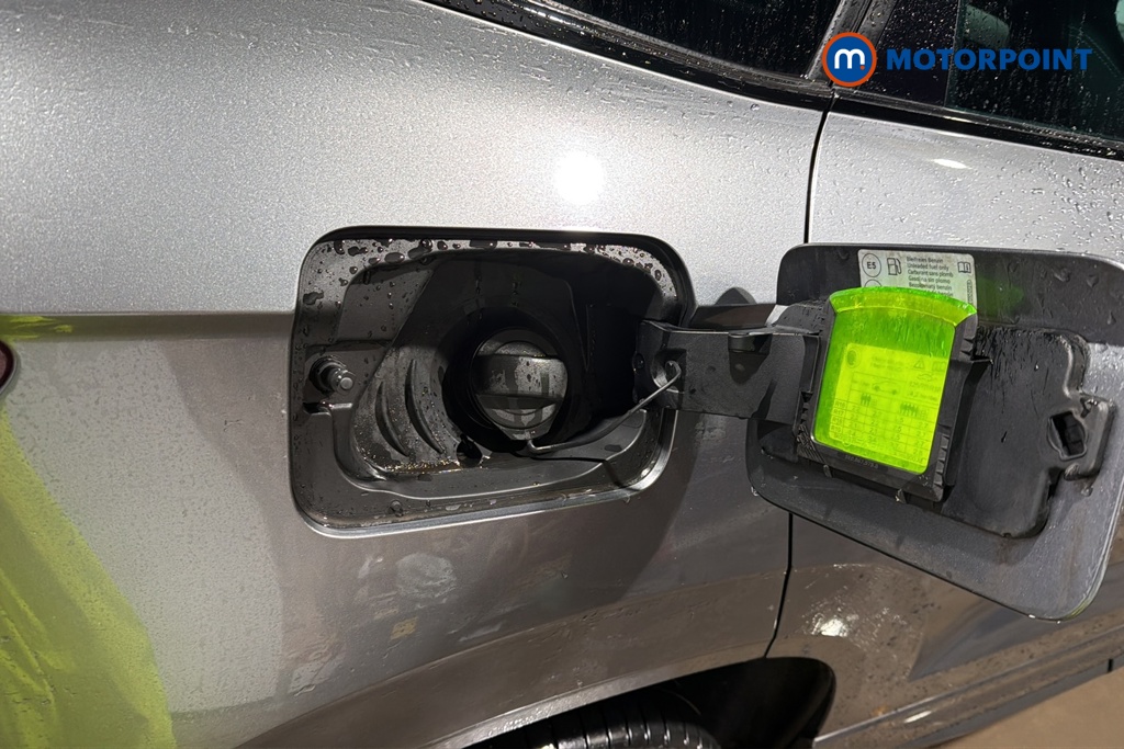 Skoda Karoq Sportline Automatic Petrol SUV - Stock Number (1689412) - 41st supplementary image