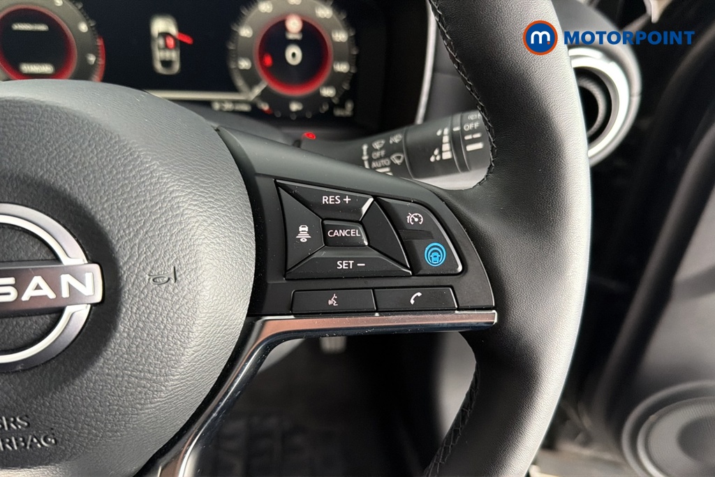 Nissan Juke Tekna Manual Petrol SUV - Stock Number (1689690) - 3rd supplementary image