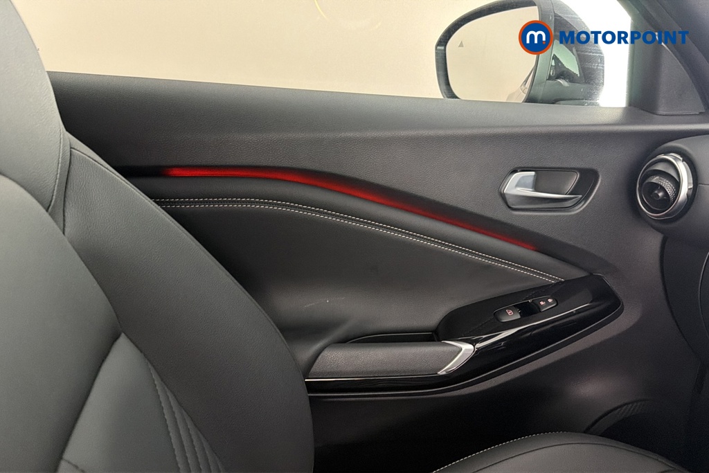 Nissan Juke Tekna Manual Petrol SUV - Stock Number (1689690) - 10th supplementary image
