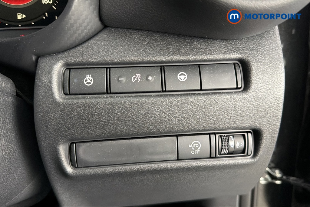 Nissan Juke Tekna Manual Petrol SUV - Stock Number (1689690) - 11th supplementary image