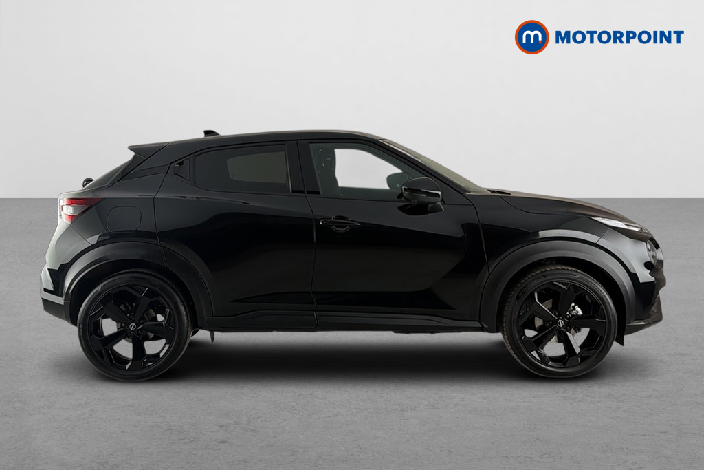 Nissan Juke Tekna Manual Petrol SUV - Stock Number (1689690) - Passenger side