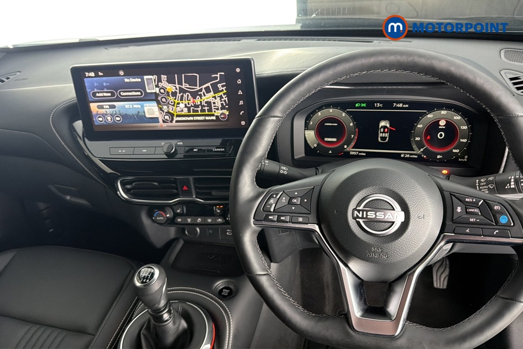 Nissan Juke Tekna Manual Petrol SUV - Stock Number (1689690) - 1st supplementary image
