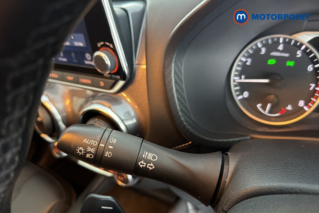 Nissan Juke Tekna Automatic Petrol SUV - Stock Number (1689692) - 5th supplementary image