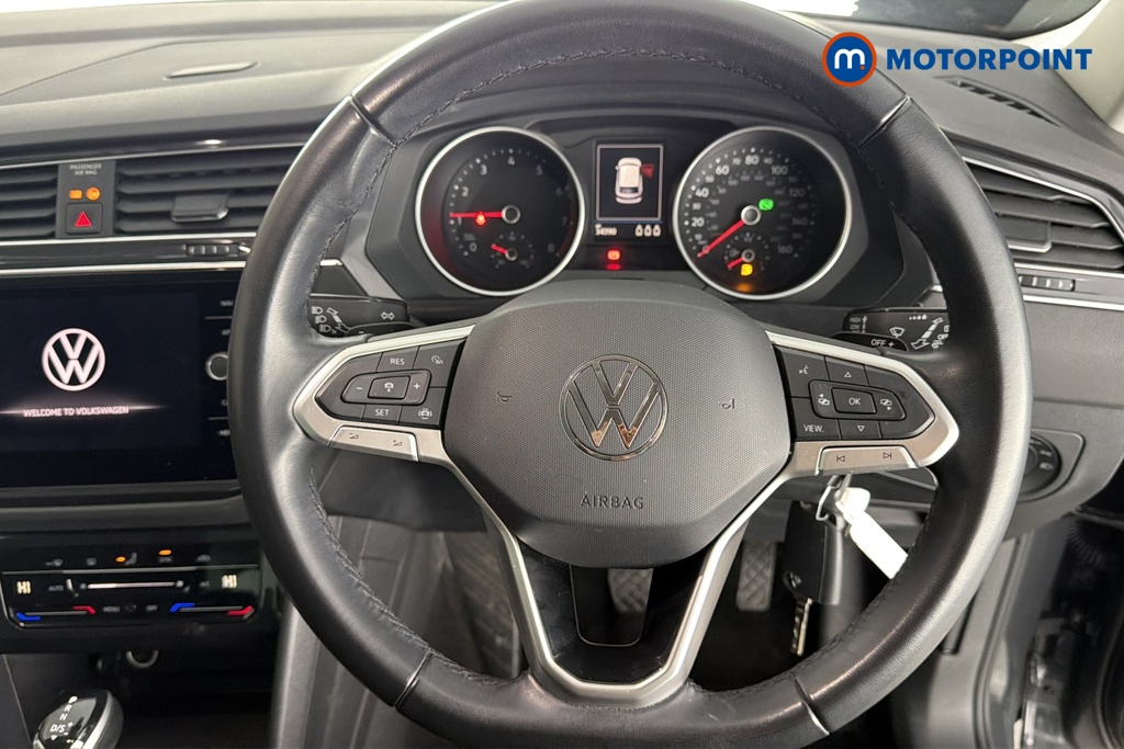 Volkswagen Tiguan Life Automatic Petrol SUV - Stock Number (1690217) - 2nd supplementary image