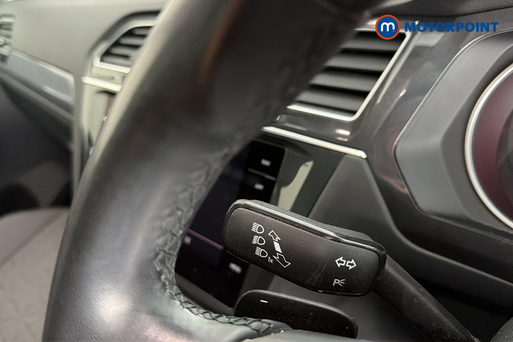 Volkswagen Tiguan Life Automatic Petrol SUV - Stock Number (1690217) - 5th supplementary image