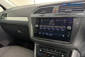 Volkswagen Tiguan Life Automatic Petrol SUV - Stock Number (1690217) - 8th supplementary image