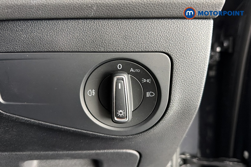 Volkswagen Tiguan Life Automatic Petrol SUV - Stock Number (1690217) - 11th supplementary image