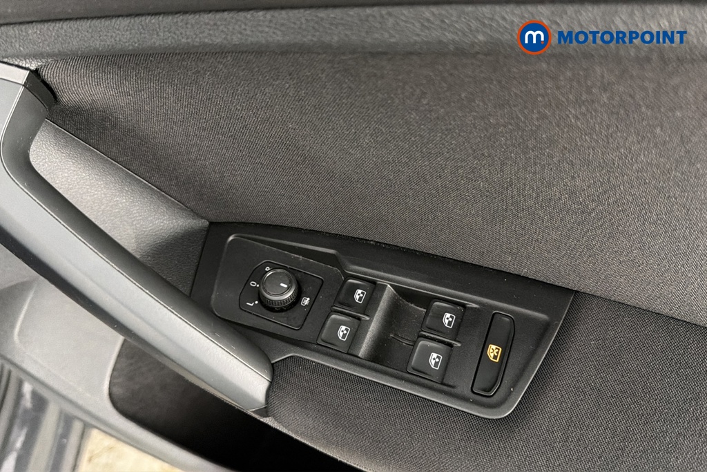 Volkswagen Tiguan Life Automatic Petrol SUV - Stock Number (1690217) - 19th supplementary image