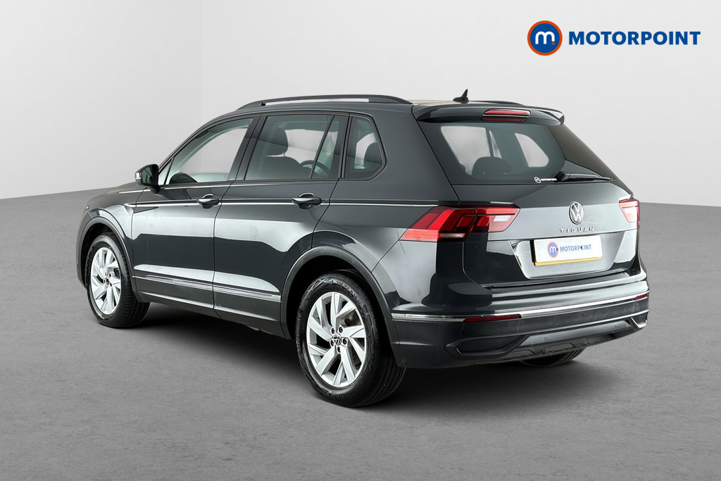 Volkswagen Tiguan Life Automatic Petrol SUV - Stock Number (1690217) - Drivers side rear corner