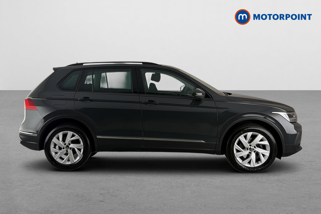 Volkswagen Tiguan Life Automatic Petrol SUV - Stock Number (1690217) - Passenger side