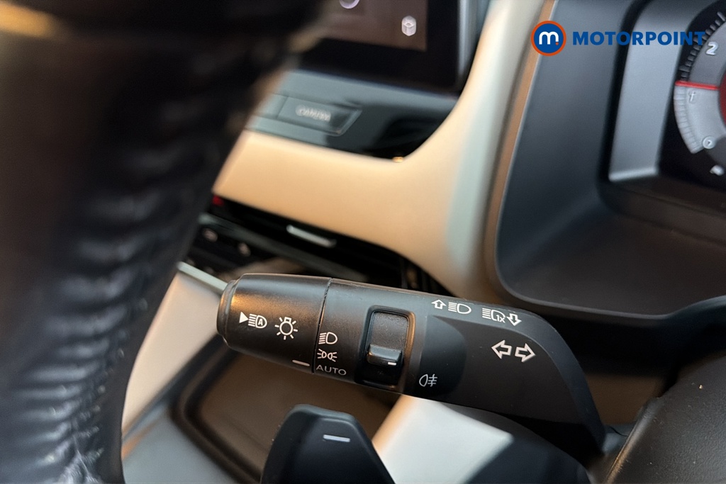 Nissan Qashqai Tekna Automatic Petrol SUV - Stock Number (1690252) - 5th supplementary image