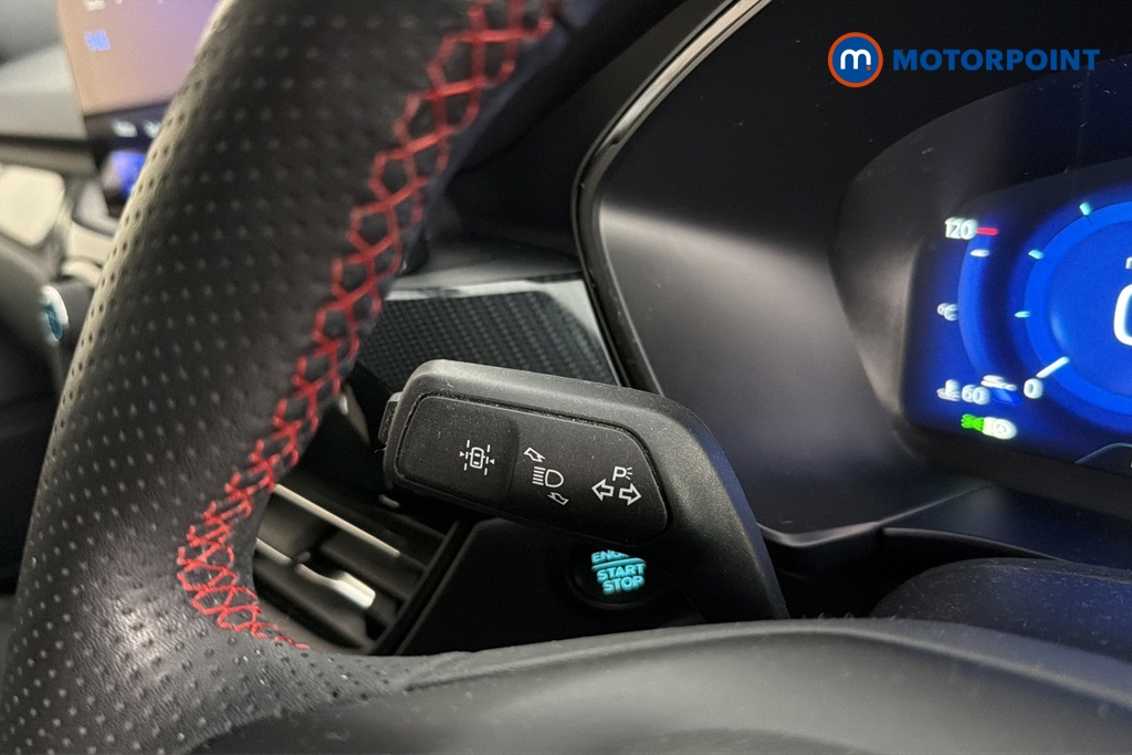 Ford Kuga St-Line Edition Manual Petrol SUV - Stock Number (1690424) - 5th supplementary image