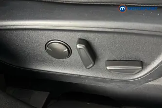 Ford Kuga St-Line Edition Manual Petrol SUV - Stock Number (1691022) - 23rd supplementary image