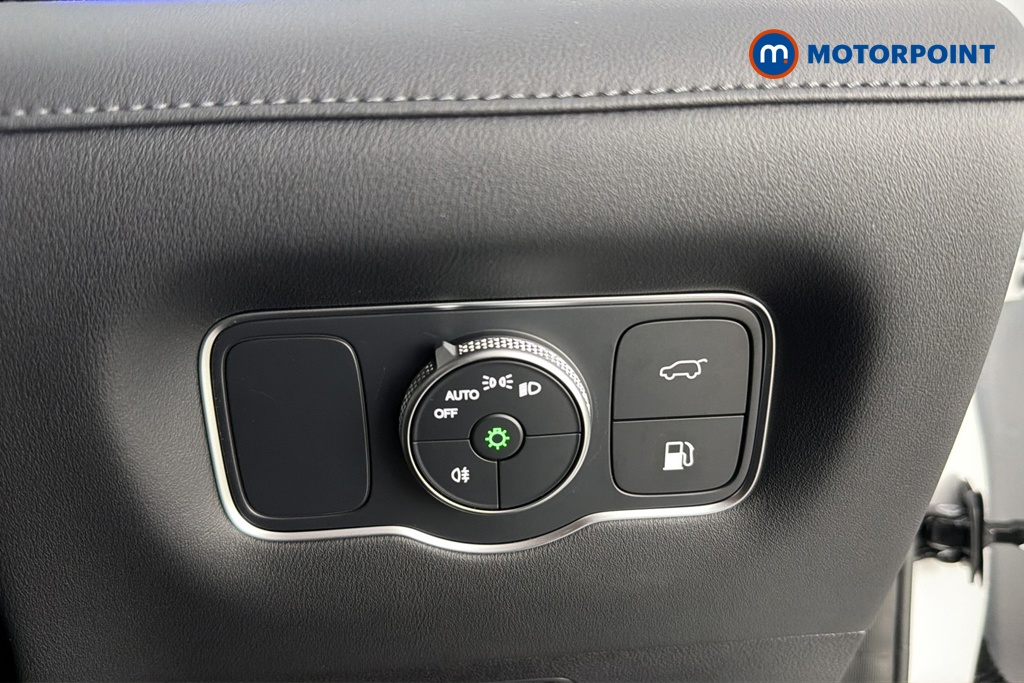Chery Tiggo 8 Summit Automatic Petrol Plug-In Hybrid SUV - Stock Number (1691761) - 11th supplementary image