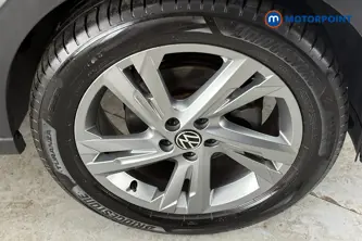Volkswagen Taigo R-Line Manual Petrol SUV - Stock Number (1692491) - 47th supplementary image