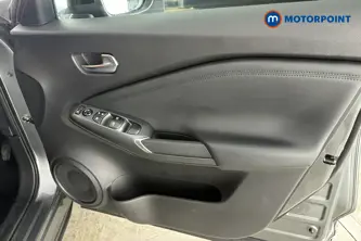 Nissan Juke N-Connecta Manual Petrol SUV - Stock Number (1692627) - 18th supplementary image