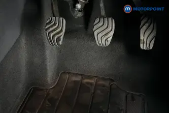 Nissan Juke N-Connecta Manual Petrol SUV - Stock Number (1692627) - 24th supplementary image