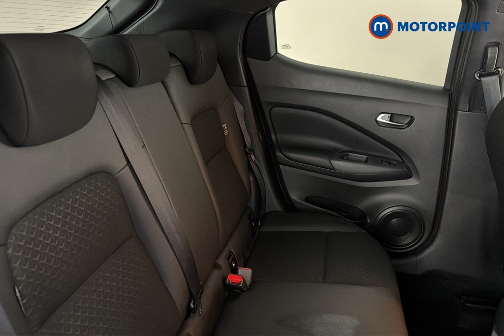 Nissan Juke N-Connecta Manual Petrol SUV - Stock Number (1692627) - 25th supplementary image