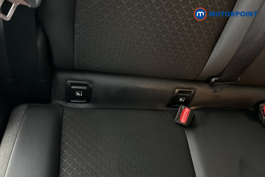 Nissan Juke N-Connecta Manual Petrol SUV - Stock Number (1692627) - 27th supplementary image