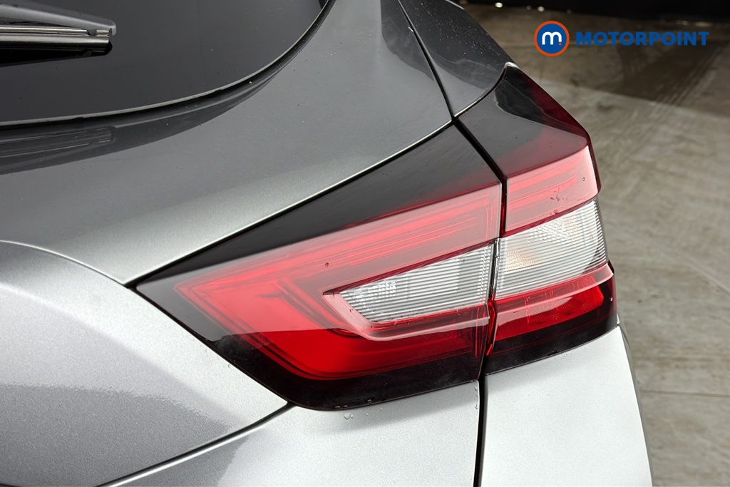 Nissan Juke N-Connecta Manual Petrol SUV - Stock Number (1692627) - 36th supplementary image