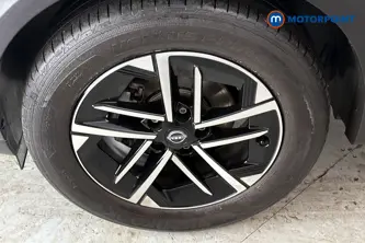 Nissan Juke N-Connecta Manual Petrol SUV - Stock Number (1692627) - 44th supplementary image