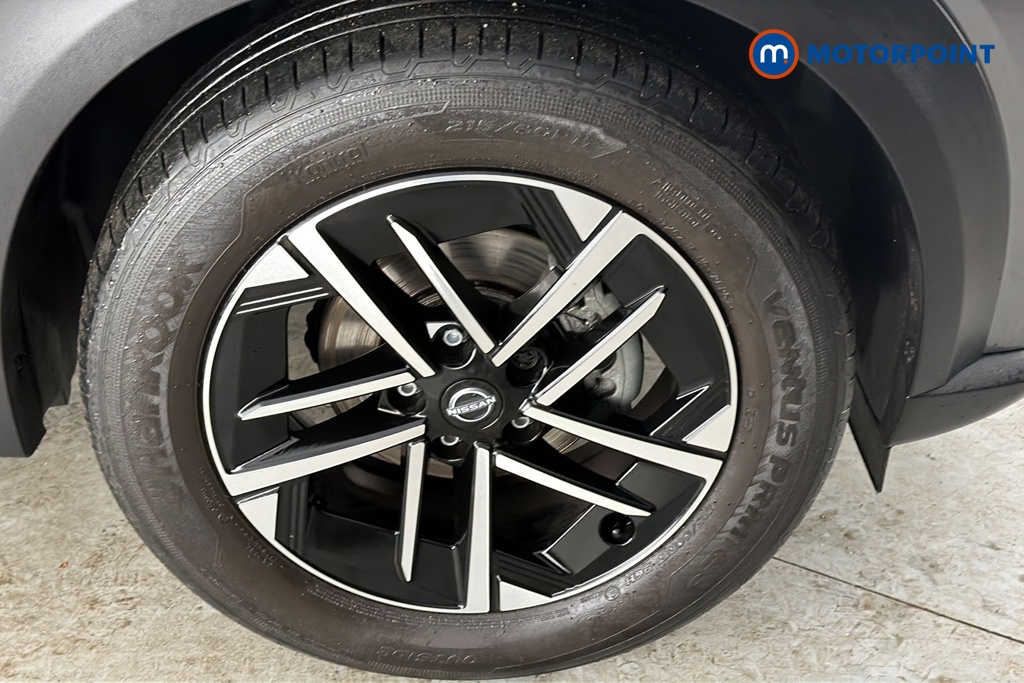 Nissan Juke N-Connecta Manual Petrol SUV - Stock Number (1692627) - 47th supplementary image