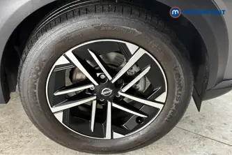 Nissan Juke N-Connecta Manual Petrol SUV - Stock Number (1692627) - 47th supplementary image