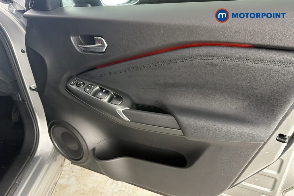 Nissan Juke N-Connecta Manual Petrol SUV - Stock Number (1692750) - 18th supplementary image