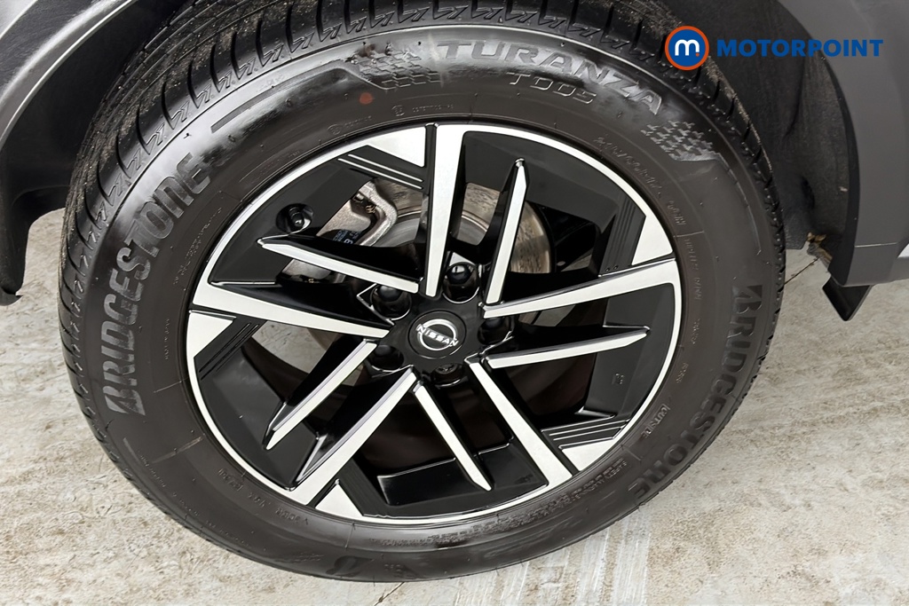 Nissan Juke N-Connecta Manual Petrol SUV - Stock Number (1692750) - 46th supplementary image