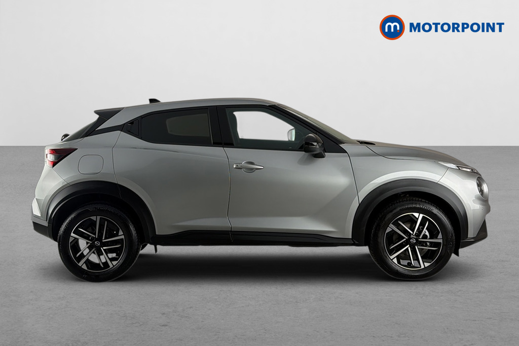 Nissan Juke N-Connecta Manual Petrol SUV - Stock Number (1692750) - Passenger side