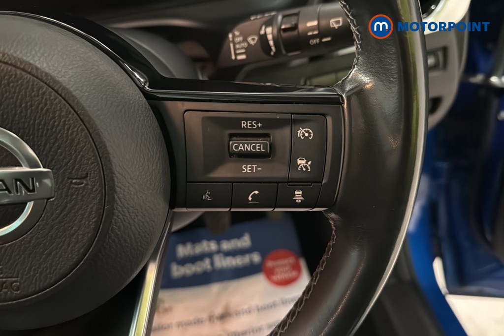 Nissan Qashqai N-Connecta Manual Petrol SUV - Stock Number (1689934) - 3rd supplementary image