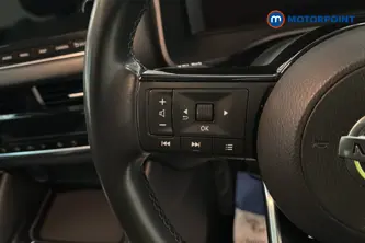 Nissan Qashqai N-Connecta Manual Petrol SUV - Stock Number (1689934) - 4th supplementary image