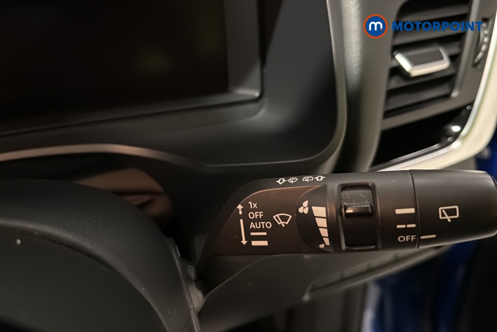 Nissan Qashqai N-Connecta Manual Petrol SUV - Stock Number (1689934) - 6th supplementary image