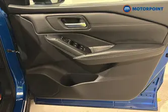 Nissan Qashqai N-Connecta Manual Petrol SUV - Stock Number (1689934) - 18th supplementary image