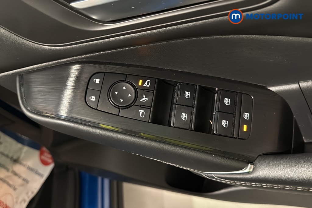 Nissan Qashqai N-Connecta Manual Petrol SUV - Stock Number (1689934) - 19th supplementary image