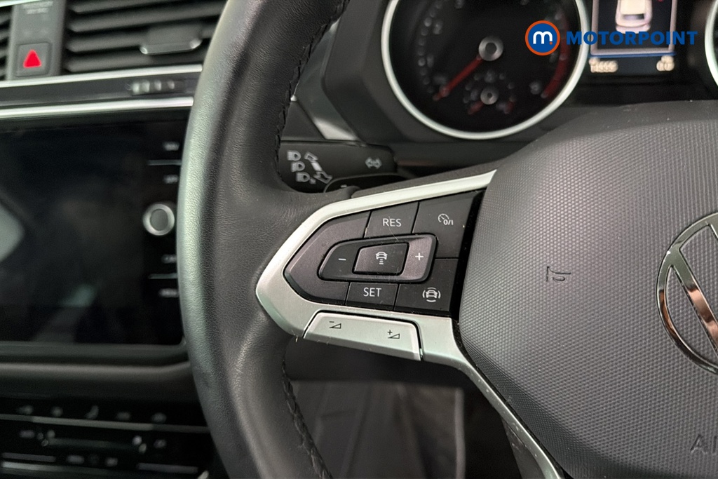 Volkswagen Tiguan Life Automatic Petrol SUV - Stock Number (1690203) - 4th supplementary image