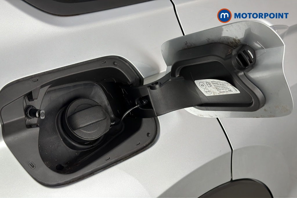 Volkswagen Tiguan Life Automatic Petrol SUV - Stock Number (1690203) - 41st supplementary image