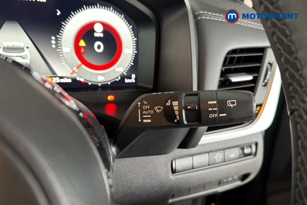 Nissan Qashqai N-Connecta Automatic Petrol SUV - Stock Number (1690219) - 6th supplementary image