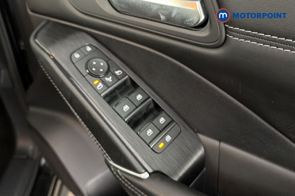 Nissan Qashqai N-Connecta Automatic Petrol SUV - Stock Number (1690219) - 19th supplementary image
