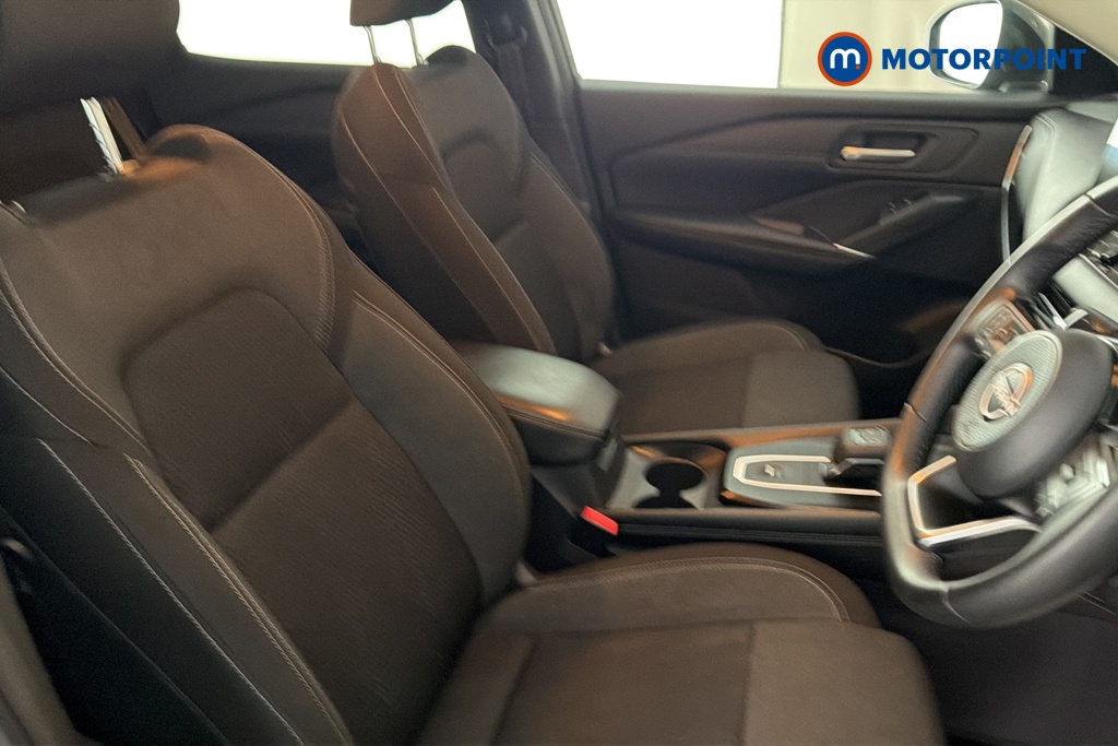 Nissan Qashqai N-Connecta Automatic Petrol SUV - Stock Number (1690219) - 22nd supplementary image