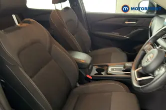 Nissan Qashqai N-Connecta Automatic Petrol SUV - Stock Number (1690219) - 22nd supplementary image