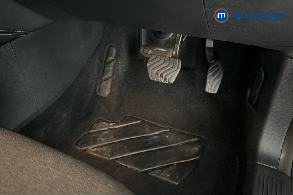 Nissan Qashqai N-Connecta Automatic Petrol SUV - Stock Number (1690219) - 24th supplementary image