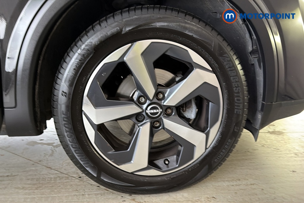 Nissan Qashqai N-Connecta Automatic Petrol SUV - Stock Number (1690219) - 47th supplementary image