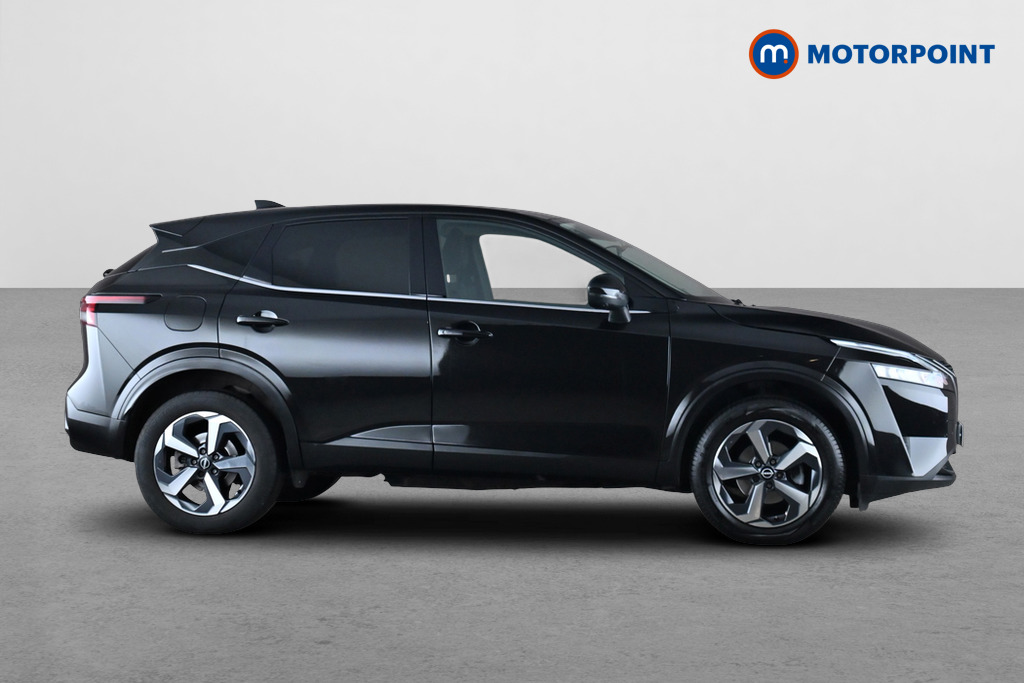 Nissan Qashqai N-Connecta Automatic Petrol SUV - Stock Number (1690219) - Passenger side