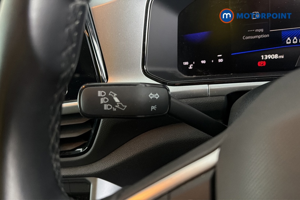 Volkswagen T-Roc Match Manual Petrol SUV - Stock Number (1691862) - 5th supplementary image