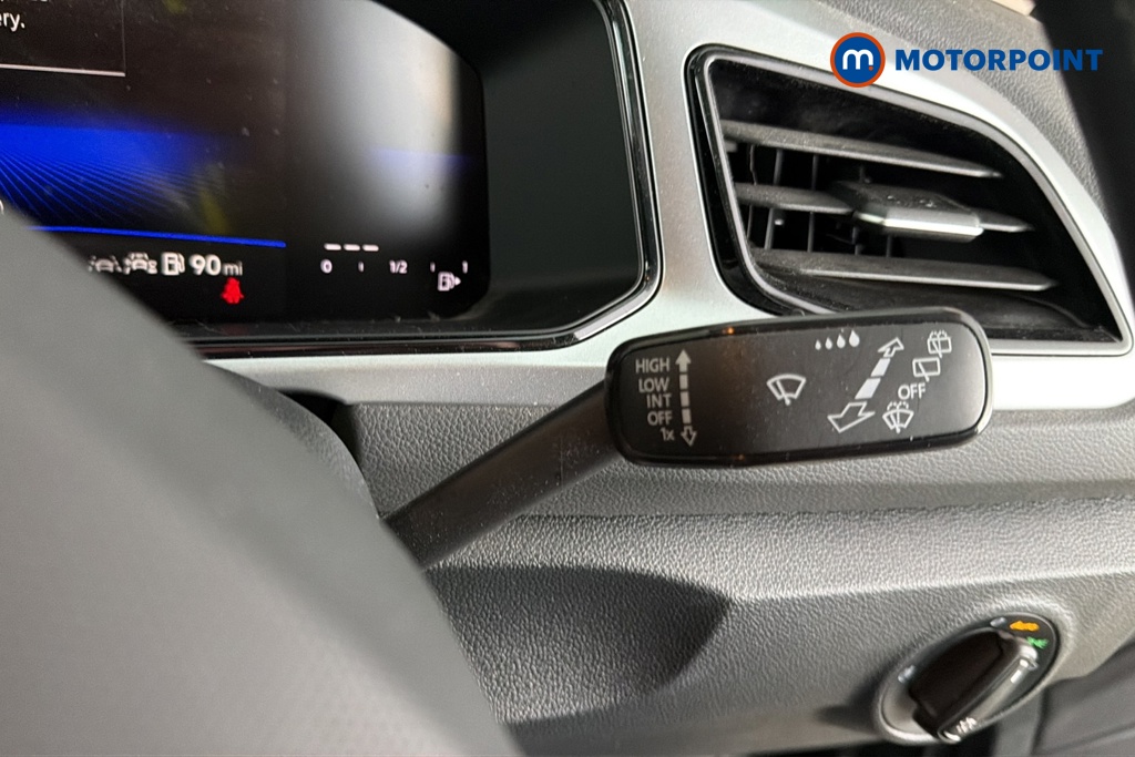 Volkswagen T-Roc Match Manual Petrol SUV - Stock Number (1691862) - 6th supplementary image