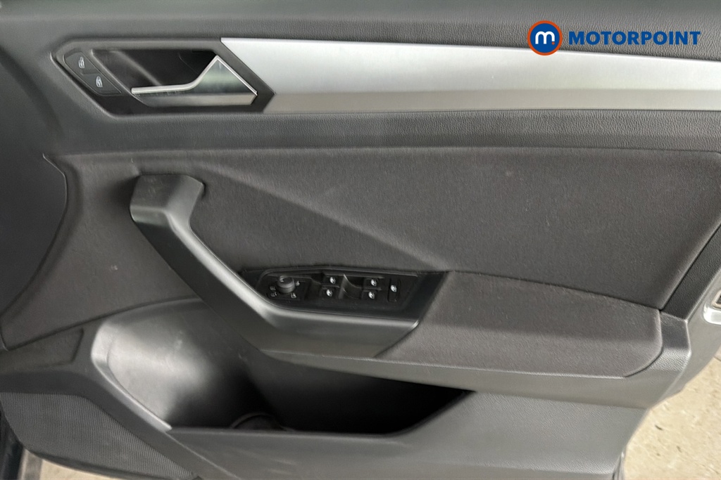 Volkswagen T-Roc Match Manual Petrol SUV - Stock Number (1691862) - 18th supplementary image