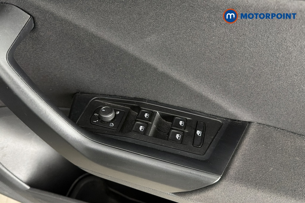 Volkswagen T-Roc Match Manual Petrol SUV - Stock Number (1691862) - 19th supplementary image