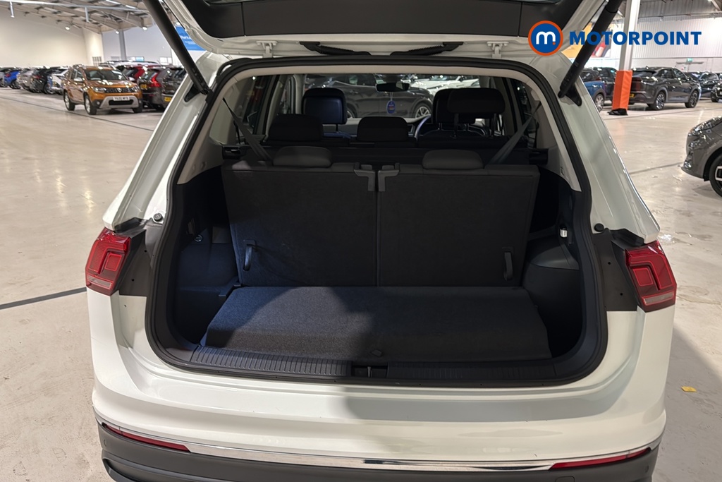 Volkswagen Tiguan Allspace Life Automatic Petrol SUV - Stock Number (1691868) - 30th supplementary image